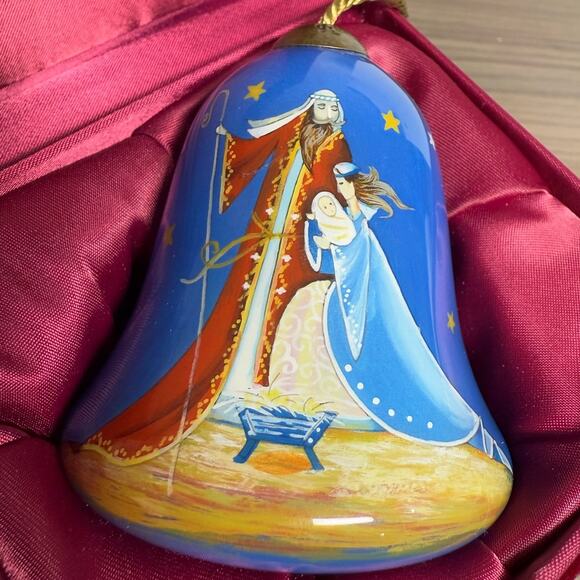Ne Qwa Art Reverse Handpainted Blown Glass Ornament Jesus Mary Joseph Holy Night - Picture 2 of 16